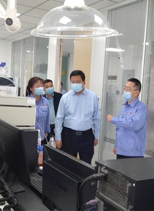 邹晓刚区长一行莅临pp电子产业园调研 邹晓刚区长一行莅临pp电子产业园调研