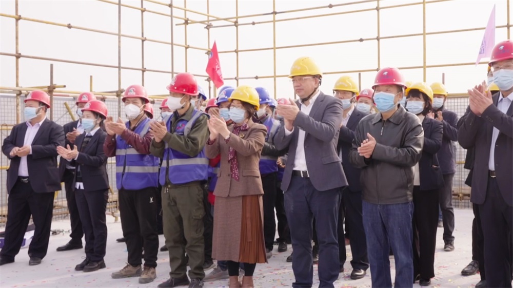 热烈祝贺pp电子科技高新二期大楼封顶典礼圆满实现 热烈祝贺pp电子科技高新二期大楼封顶典礼圆满实现