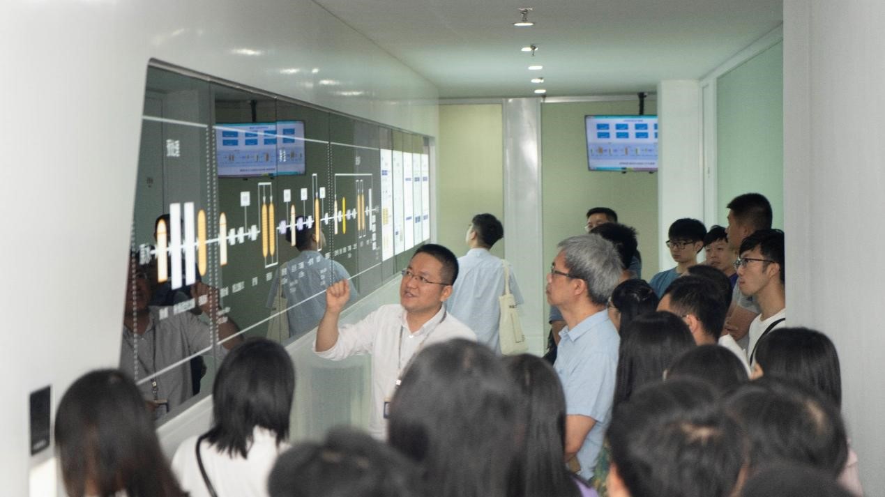 澳门汗青老师国情研建班莅临pp电子科技参观调查 澳门汗青老师国情研建班莅临pp电子科技参观调查
